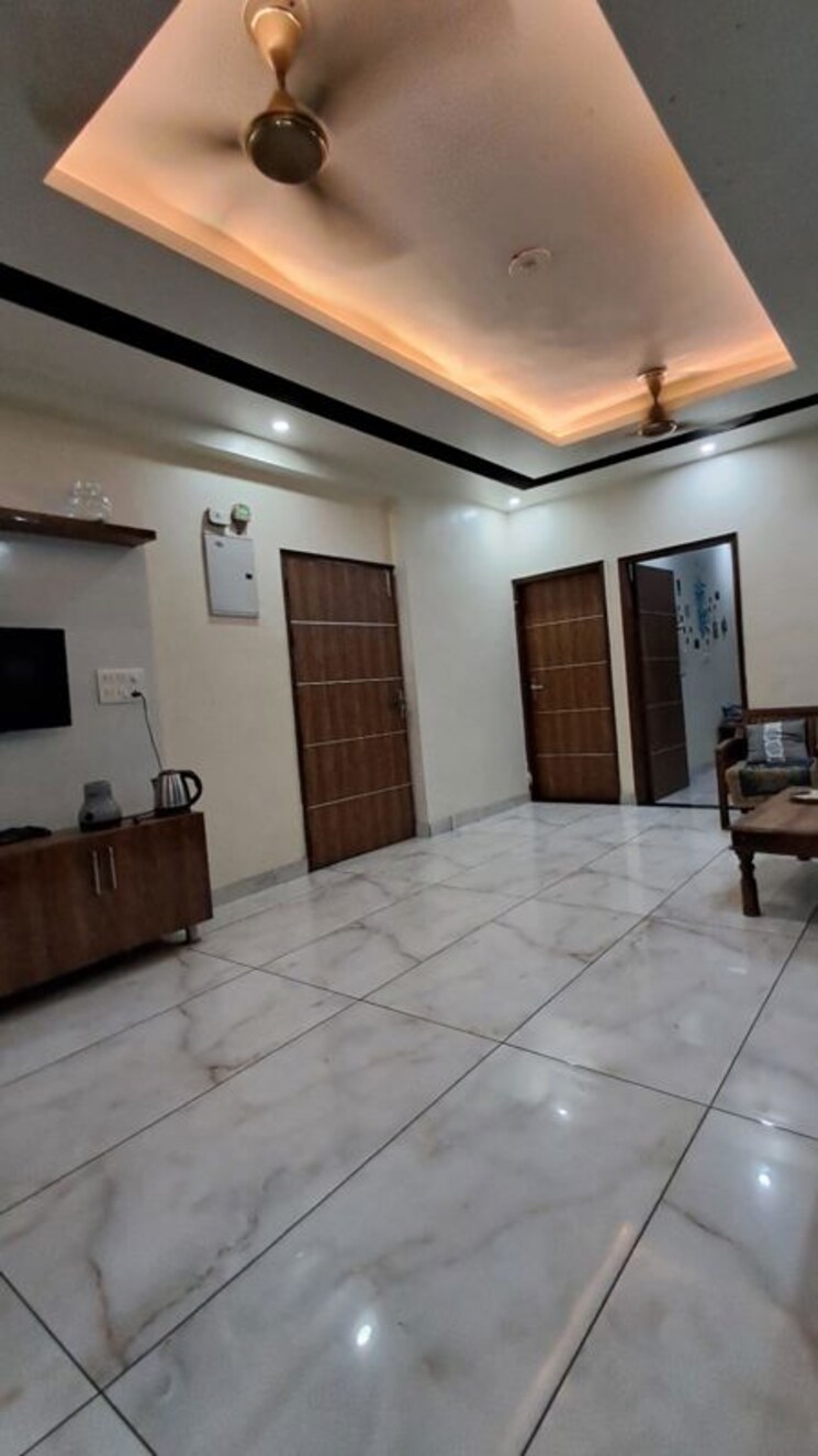 Living Room, sector 15 3 Bedroom 1500 Sq.Ft. Builder Floor In Sector 15 Gurgaon 9847312