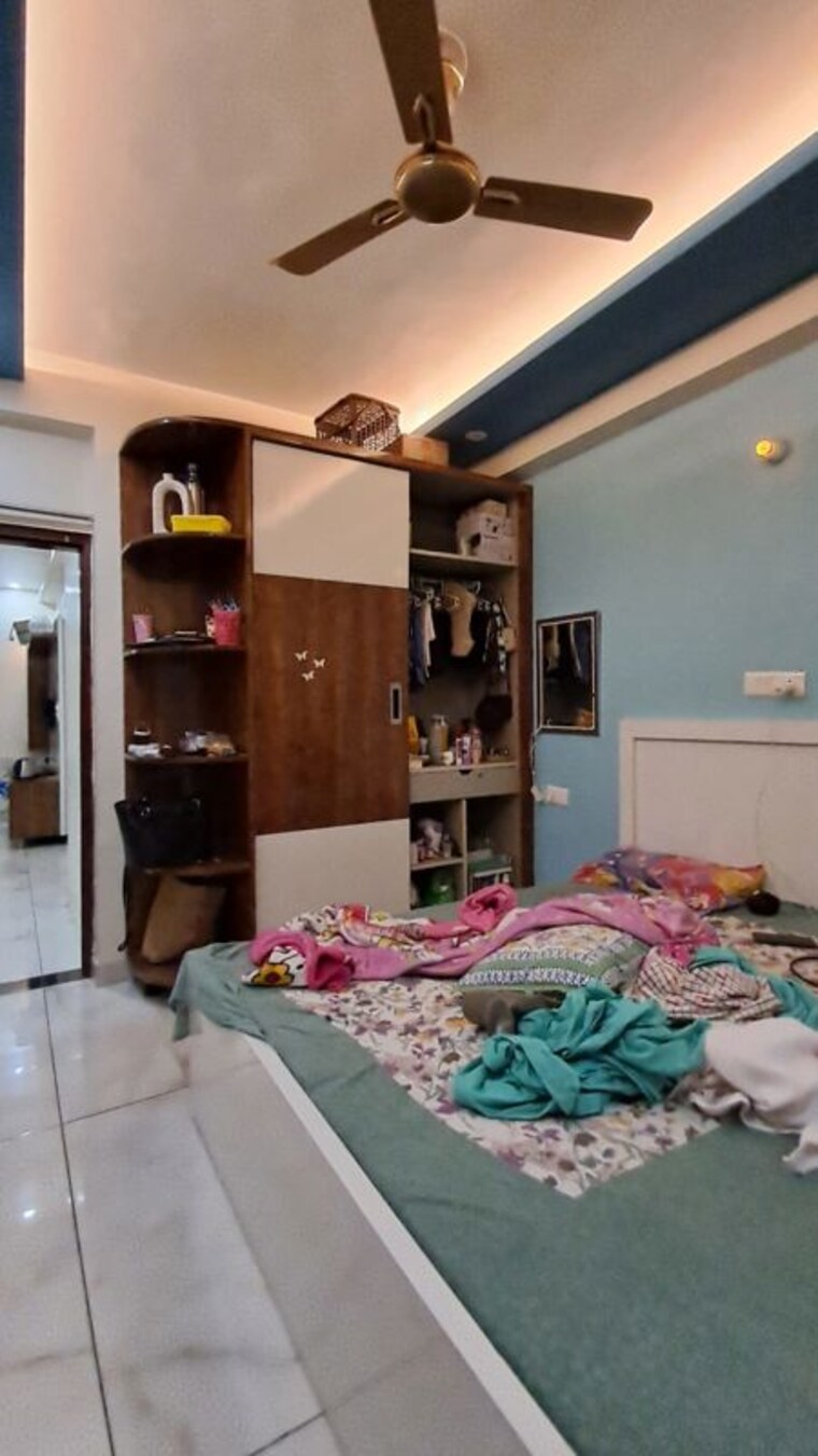 Bedroom, sector 15 3 Bedroom 1500 Sq.Ft. Builder Floor In Sector 15 Gurgaon 9847312