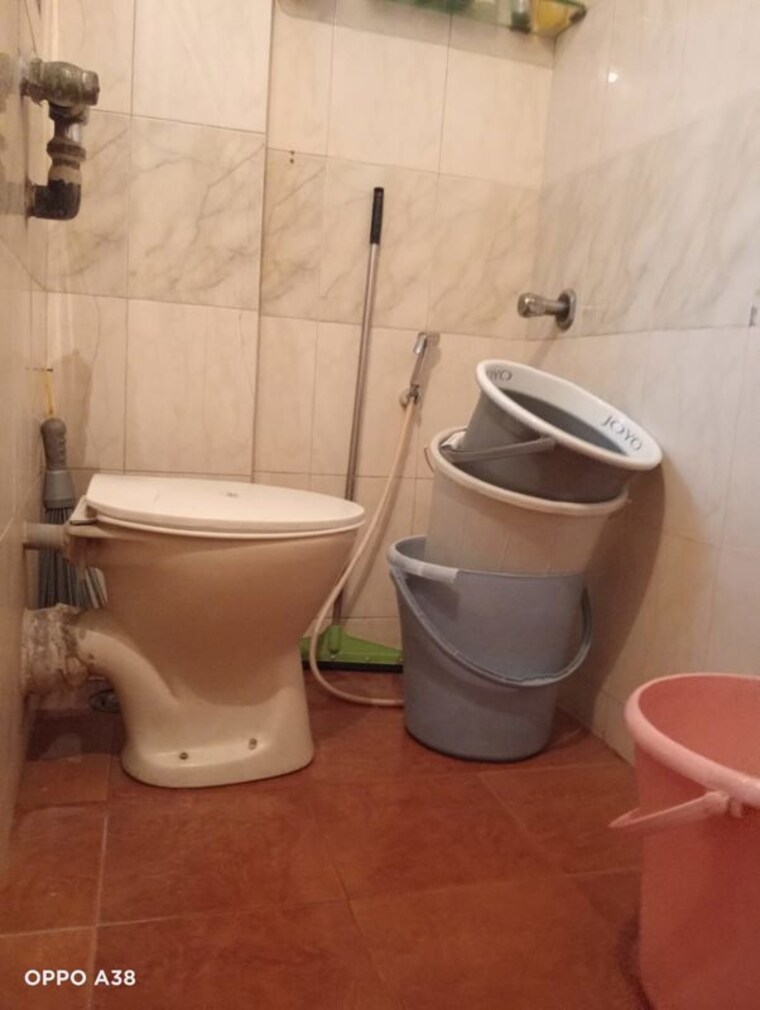 Bathroom, andheri west 3 Bedroom 1390 Sq.Ft. Apartment In Andheri West Mumbai 9847364