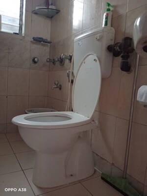 Master Bedroom in 3 BHK Apartment at Andheri West – for Sale