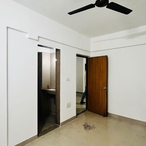 Room in 1 BHK Apartment at Puranik City, Koliwada – for Rent