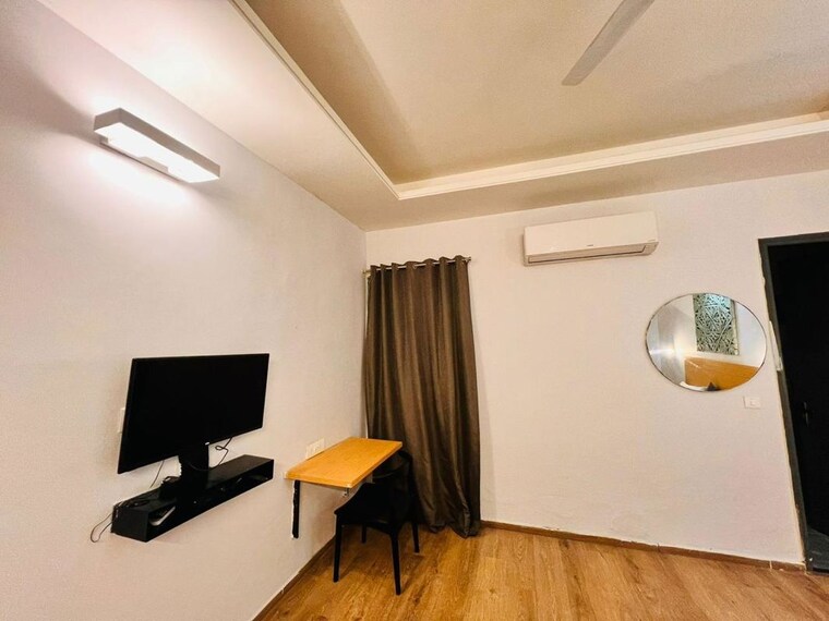 Master Bedroom, s-r-green-city 1 Bedroom 750 Sq.Ft. Builder Floor In Sector 49 Gurgaon 9847391