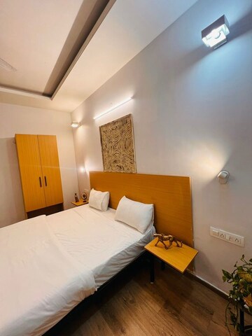 Bedroom in 1 BHK Builder Floor at S R Green City, Sector 49 – for Rent