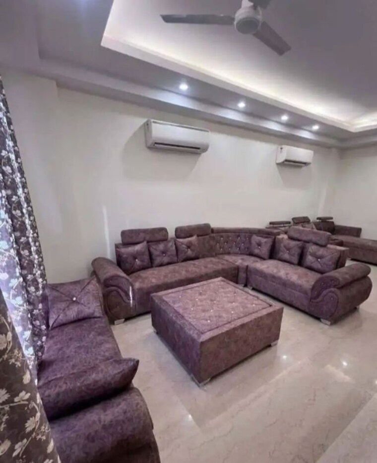Living Room, malviya nagar 3 Bedroom 1150 Sq.Ft. Builder Floor In Malviya Nagar Delhi 9847394