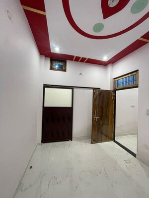 Room in 6 BHK Independent House at Sitapur – for Sale