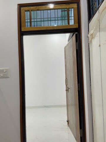 Room in 6 BHK Independent House at Sitapur – for Sale