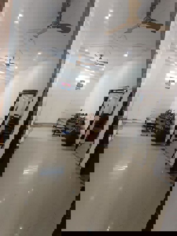 3 BHK Builder Floor For Rent in Sector 38