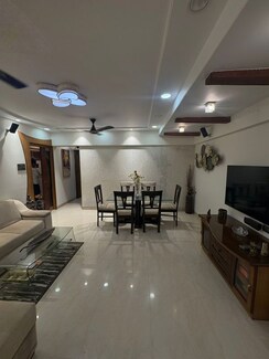 2 BHK Apartment For Rent in Tulip CHS Bandra