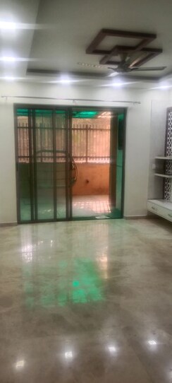 2 BHK + Pooja Room Apartment For Sale in Lodha Splendora