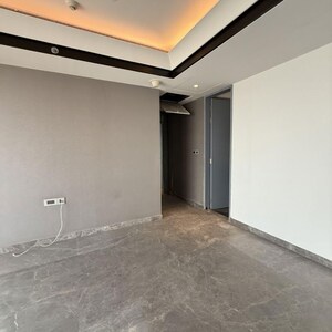 Room in 4 BHK Apartment at Lodha Trump Tower, Kamala Mill – for Sale