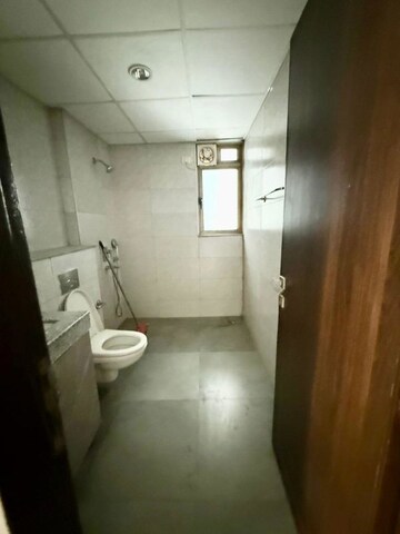Bathroom in 4 BHK Apartment at Tata Primanti Villas, Sector 72 – for Rent