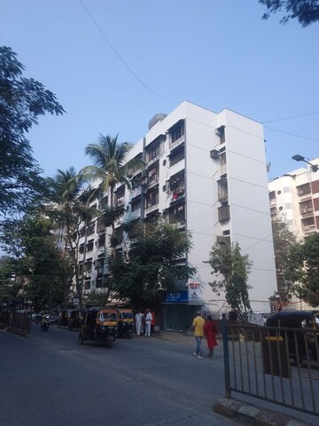 2 BHK Apartment For Rent in Ashok Nagar CHS Borivali, Borivali West