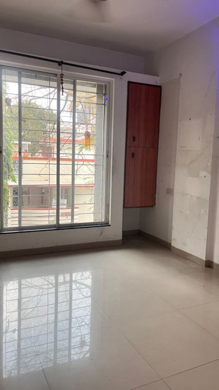 Room, topaz-chs-shivajinagar 3 Bedroom 1350 Sq.Ft. Apartment In Senapati Bapat Road Pune 9847527
