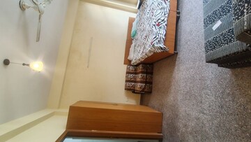 Furnished Amenities in 1.5 BHK Independent House at Saurabh Niwas, Sector 40 – for Rent