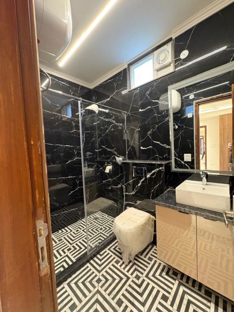 Gym, ansal-api-esencia 4 Bedroom 300 Sq.Ft. Builder Floor In Sector 67 Gurgaon 9847529
