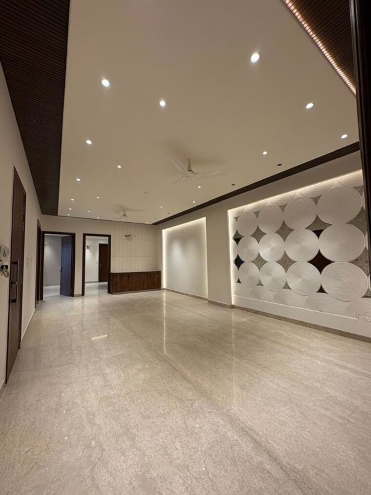 Room, ansal-api-esencia 4 Bedroom 300 Sq.Ft. Builder Floor In Sector 67 Gurgaon 9847531