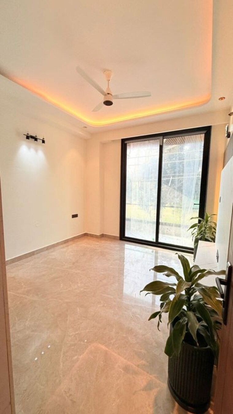 Room, bptp-green-oaks 3 Bedroom 180 Sq.Ft. Builder Floor In Sector 70a Gurgaon 9847540