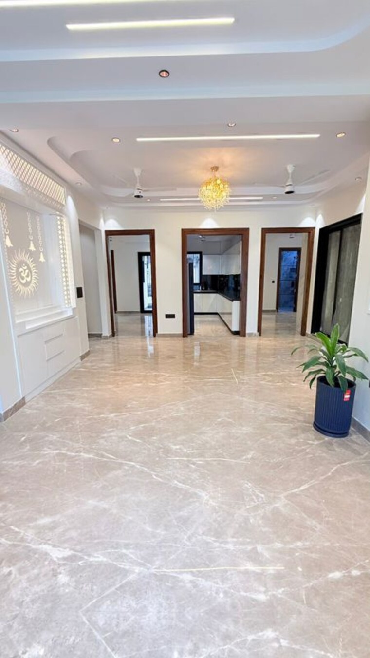  Parking, bptp-green-oaks 3 Bedroom 180 Sq.Ft. Builder Floor In Sector 70a Gurgaon 9847540