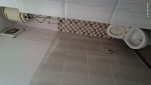 Bathroom in 2 BHK Independent House at Saurabh Niwas, Sector 40 – for Rent