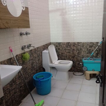 Bathroom in 1.5 BHK Penthouse at Sector 46 – for Rent