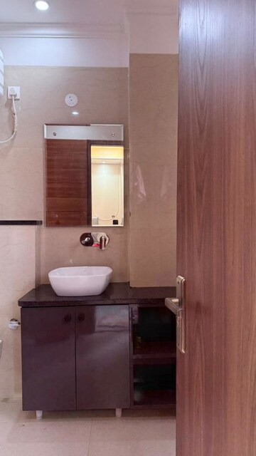 Bathroom in 1.5 BHK Penthouse at Sector 46 – for Rent