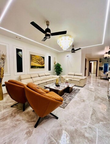 Bedroom in 3 BHK Builder Floor at Vatika Seven Seasons, Sector 88b – for Sale