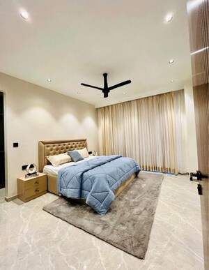 Bedroom in 3 BHK Builder Floor at BPTP Green Oaks, Sector 70a – for Sale