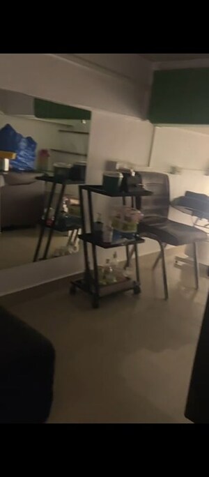 Team Area in  Shop at Matunga – for Rent