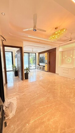 3 BHK + Pooja Room,Servant Room Builder Floor For Sale in BPTP Astaire Gardens