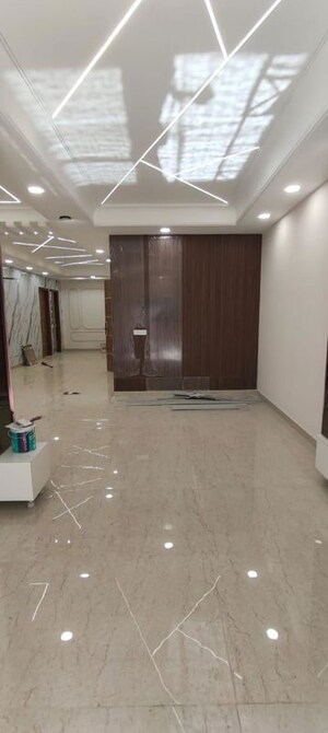 Room in 3 BHK Builder Floor at Kohli One Malibu Town Plot, Sector 47 – for Sale