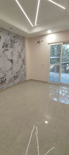 3 BHK + Pooja Room,Servant Room Builder Floor For Sale in Kohli One Malibu Town Plot