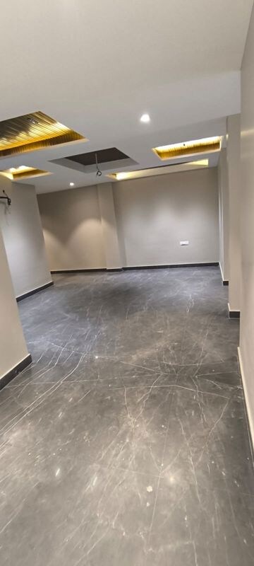 Room in 3 BHK Builder Floor at Kohli One Malibu Town Plot, Sector 47 – for Sale