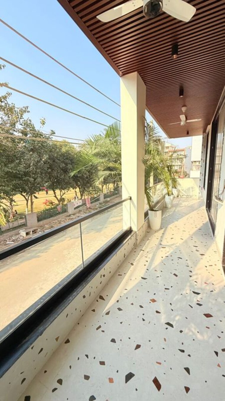 Balcony, ansal-api-esencia 3 Bedroom 180 Sq.Yd. Builder Floor In Sector 67 Gurgaon 9847603