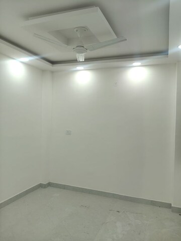 Room in 2 BHK Builder Floor at Govindpuri – for Sale