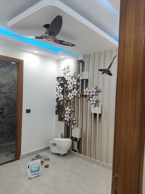 Furnished Amenities in 3 BHK Builder Floor at Govindpuri – for Sale