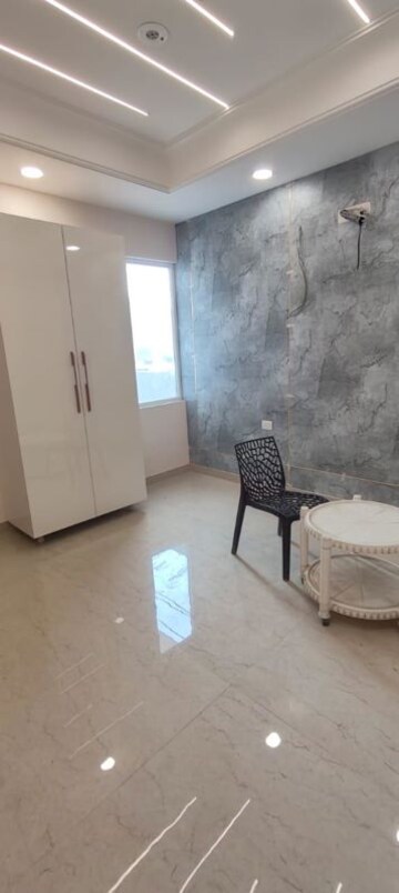 Room in 4 BHK Builder Floor at Ansal API Esencia, Sector 67 – for Sale