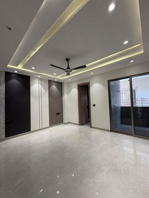 Room in 4 BHK Builder Floor at Shree Vardhman Nature Valley, Sector 70 – for Sale