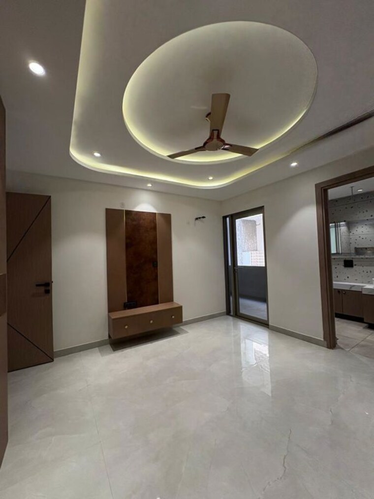 Room, shree-vardhman-nature-valley 4 Bedroom 300 Sq.Ft. Builder Floor In Sector 70 Gurgaon 9847610