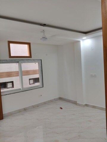Room in 2 BHK Builder Floor at Govindpuri – for Sale