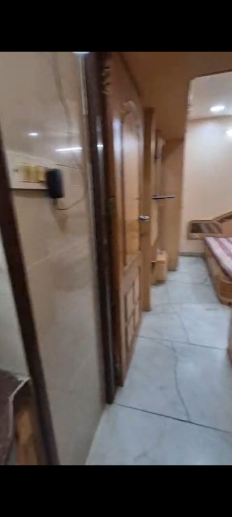 Room, trimurti-krupa-apartment 1 Bedroom 500 Sq.Ft. Apartment In Vile Parle East Mumbai 9847627