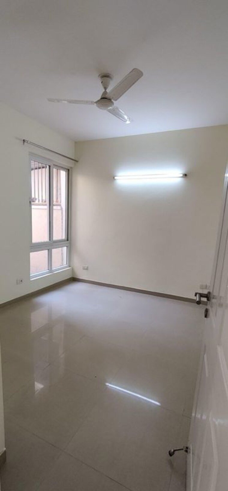 Room, brigade-lakecrest 3 Bedroom 1708 Sq.Ft. Apartment In Bhattarahalli Bangalore 9847631