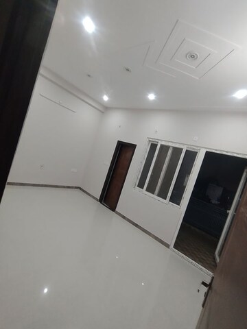 Room in 1.5 BHK Independent House at Gomti Nagar – for Rent