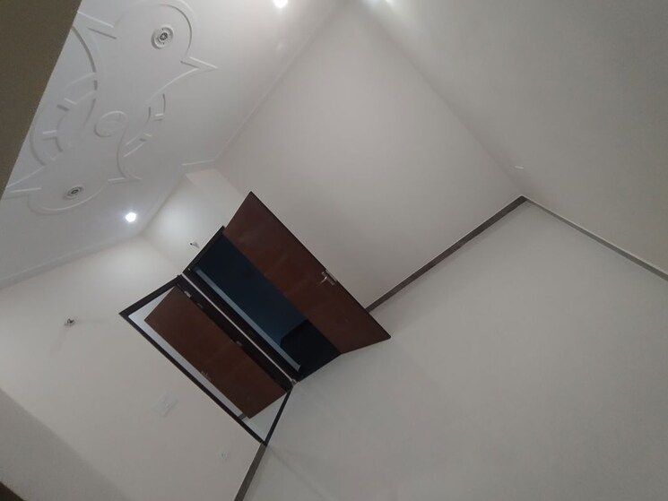 Other, gomti nagar 1.5 Bedroom 750 Sq.Ft. Independent House In Gomti Nagar Lucknow 9847638