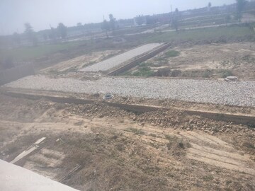 Plot Area in 4 BHK Independent House at Modipuram – for Sale