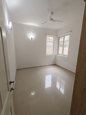 Room in 3 BHK Apartment at Birla Navya Anaika, Sector 63a – for Rent