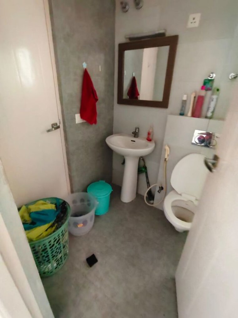 Attached Bathroom, urbtech-hilston 3.5 Bedroom 1900 Sq.Ft. Apartment In Sector 79 Noida 9430864