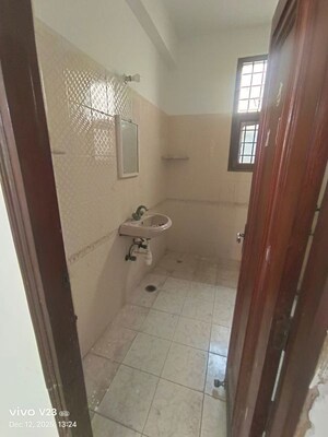 Bathroom in 2 BHK Independent House at Sector 55 – for Rent