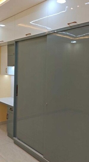 Room in 3 BHK Apartment at Prestige Beverly Hills, Kokapet – for Rent