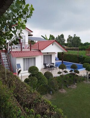  Plot – Exterior View View at Pyramid Vrinda Farm, Sector 22 Yamuna Expressway - for Sale