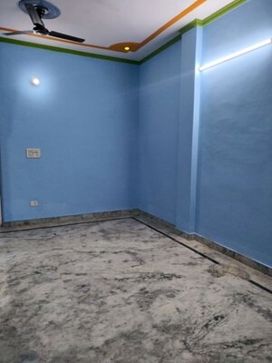 Room in 2 BHK Independent House at New Colony – for Rent